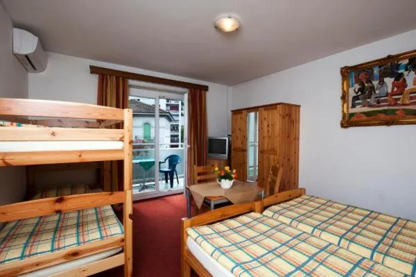 Hotel Dischma 11